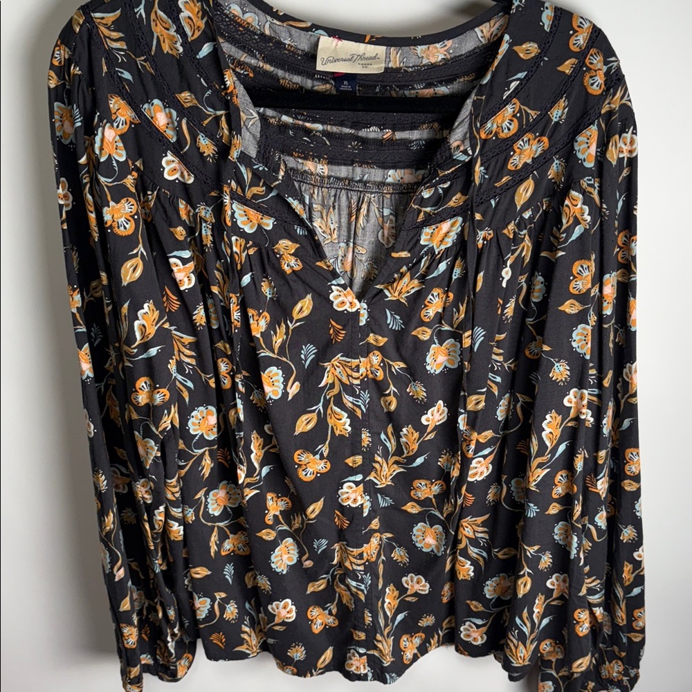 Universal Thread Floral Blouse - Black and Gold